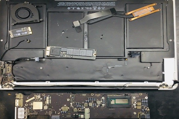 Reparo de Placa lógica Apple na FixTech MacServices