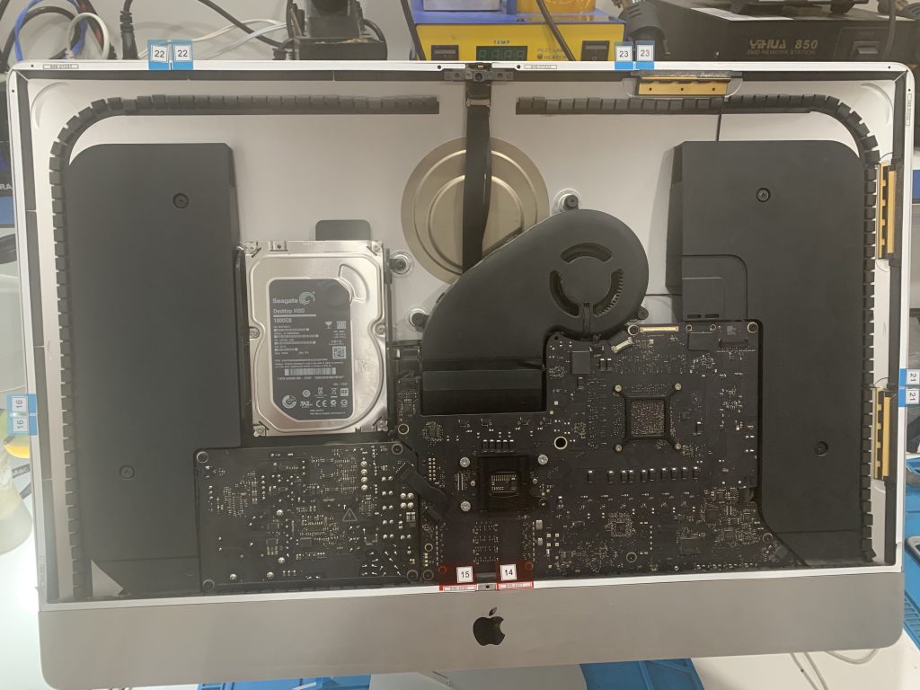 Conserto de placa lógica de iMac retina