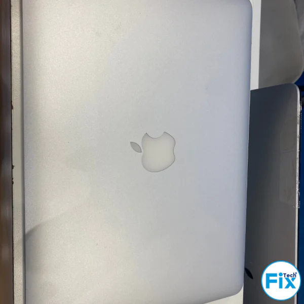 MacBook Air 13" A1466