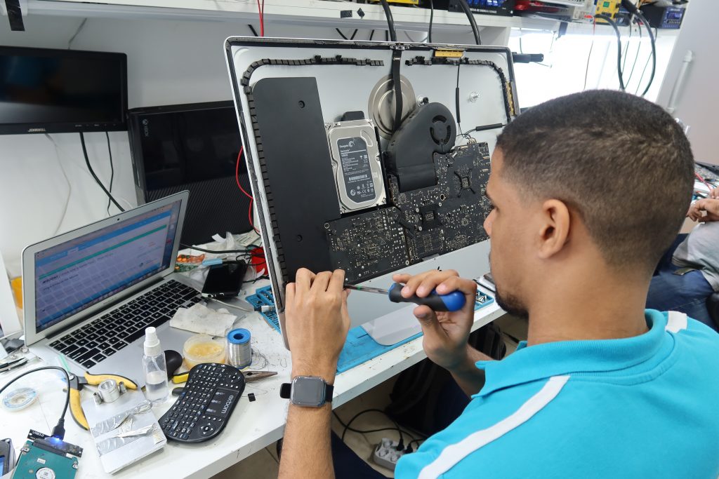 FixTech Assistência Técnica - Conserto de iMac